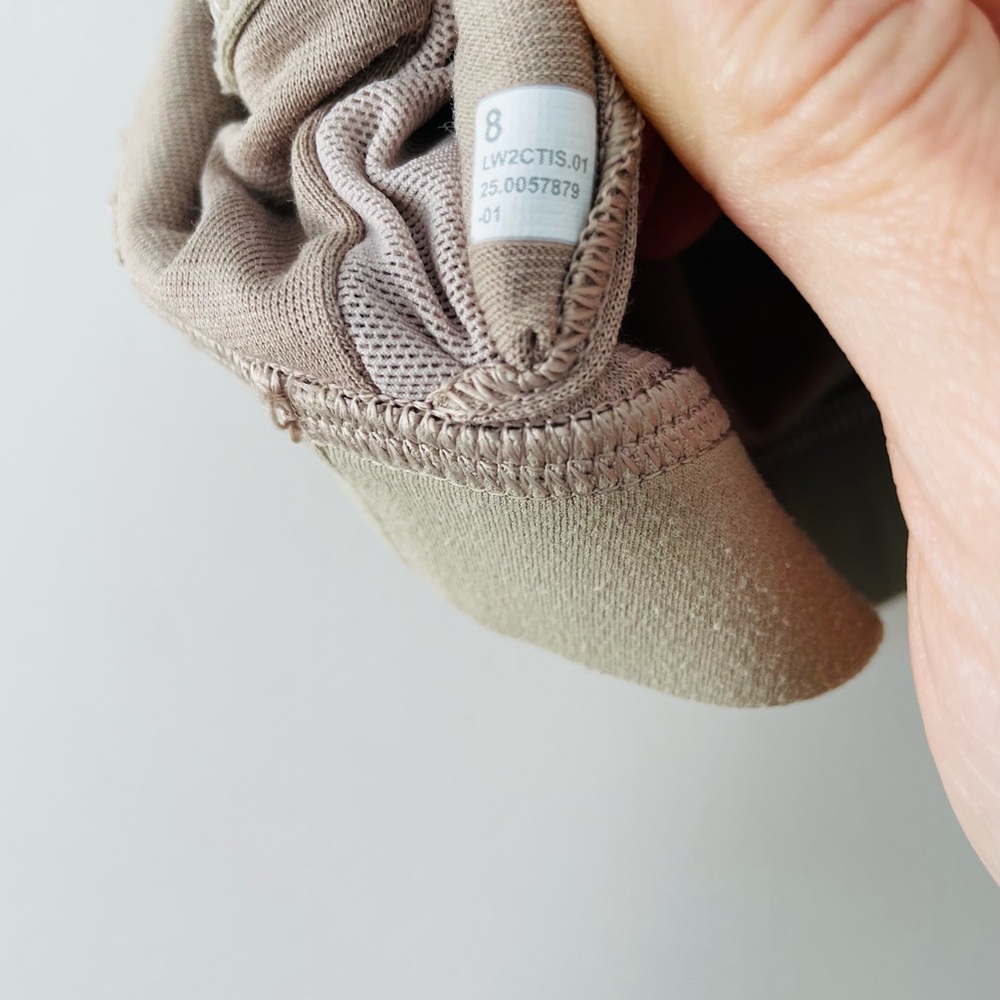 Lululemon Athletica Flow Y Nulu Bra - Picture 6 of 6